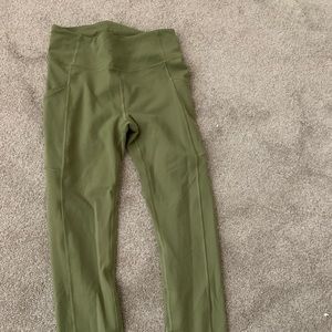 Lululemon 25 inch leggings with pockets